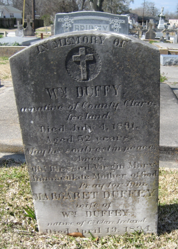 All photos are the property of LaCemeteries © and may